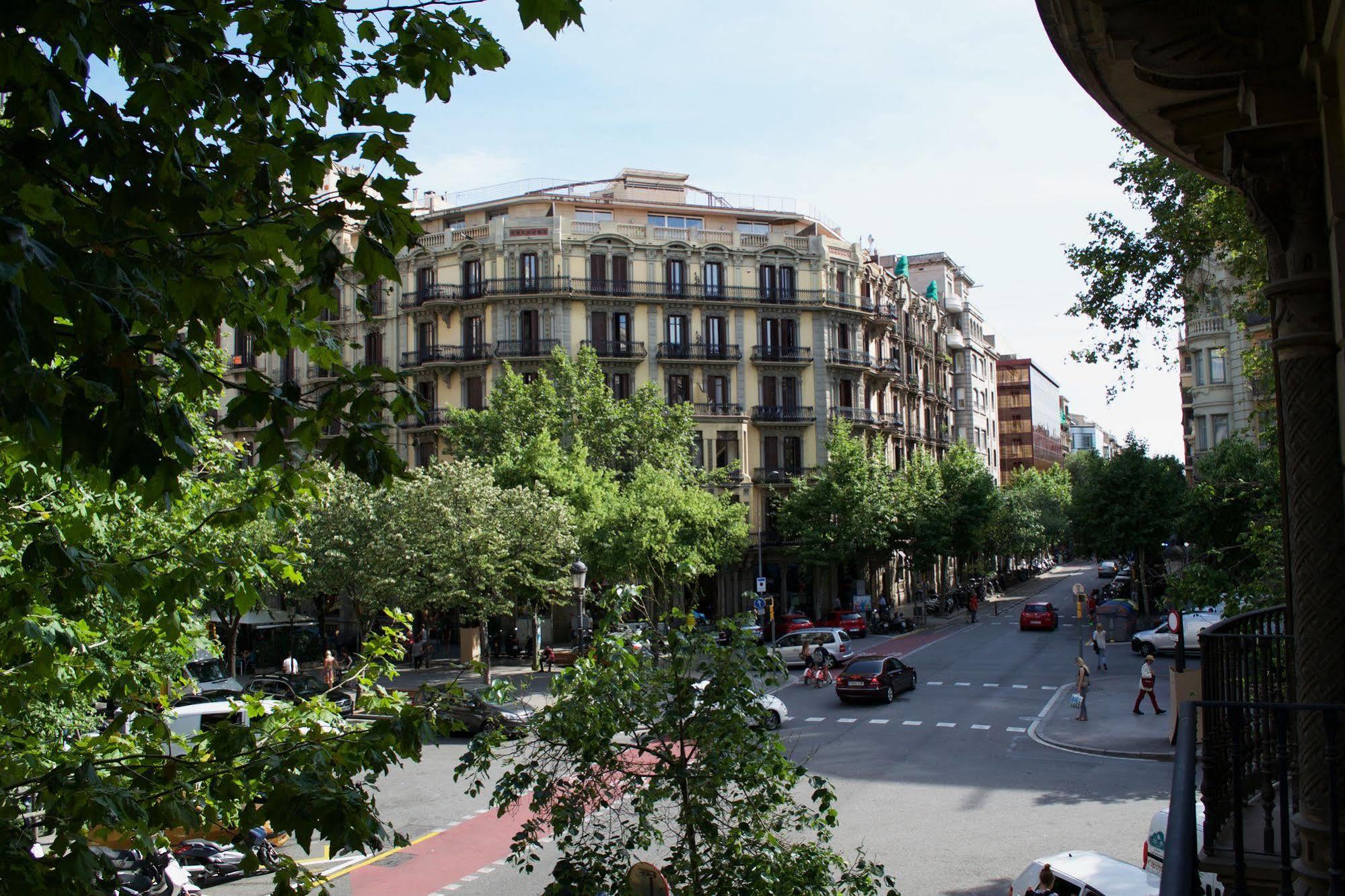 Отель Cosmopolitan Boutique Rambla Барселона Экстерьер фото